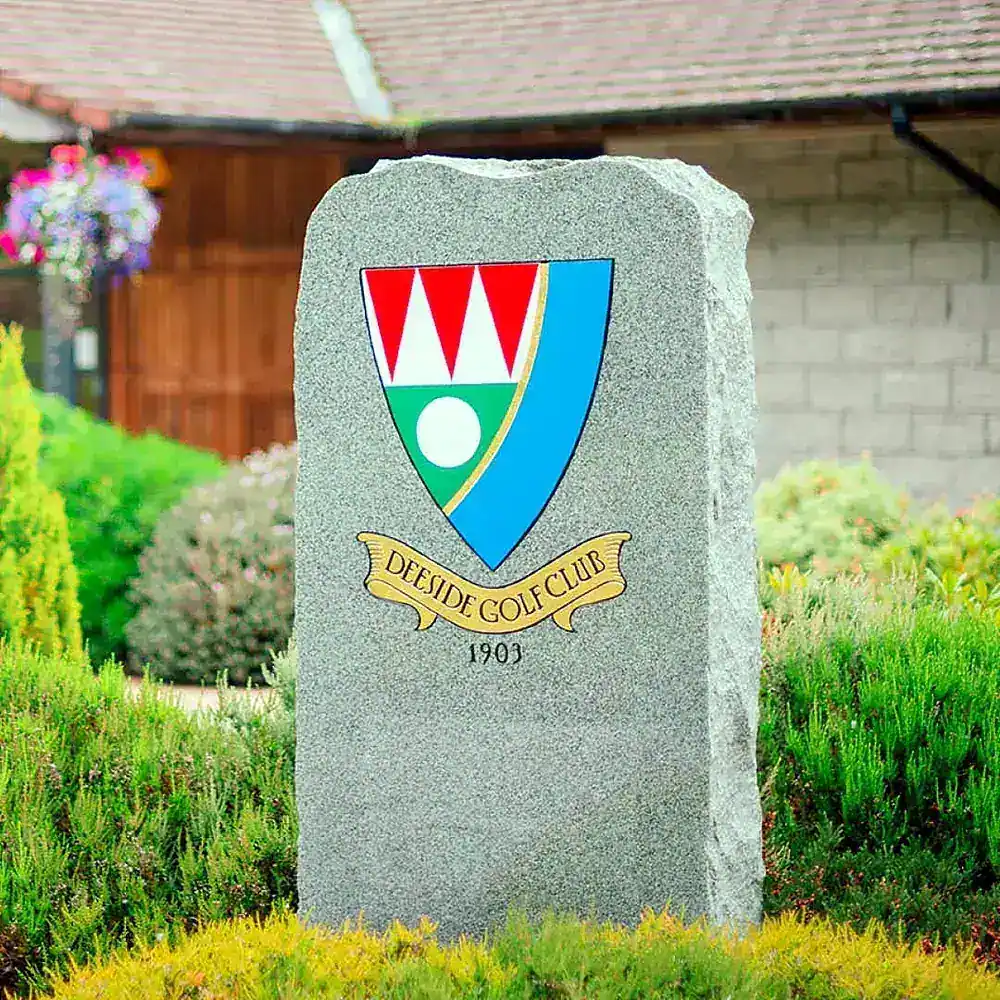 The entrance to Deeside Golf Club