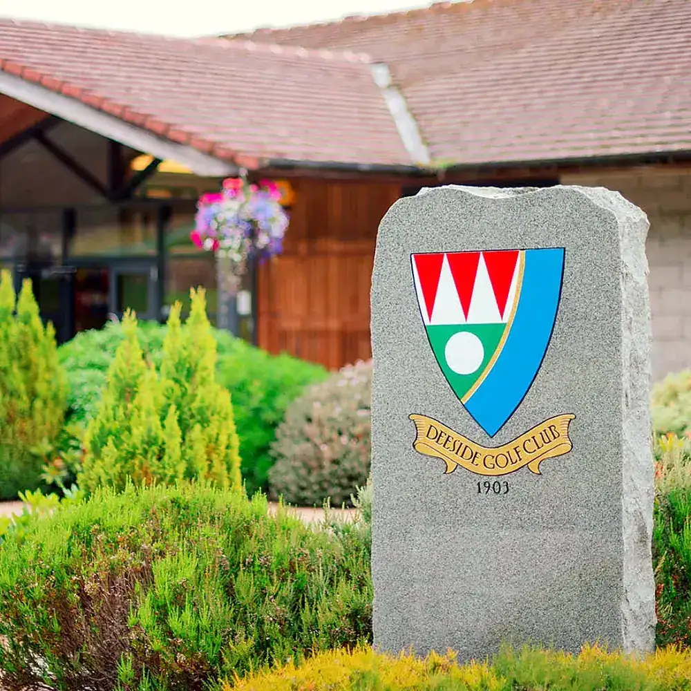 The entrance to Deeside Golf Club